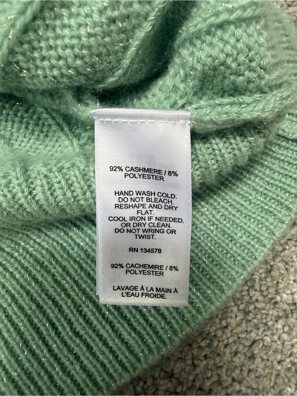 Vineyard Vines Cashmere Cable Shine Crewneck Sweater in Mist Green Size: S - Picture 4 of 5